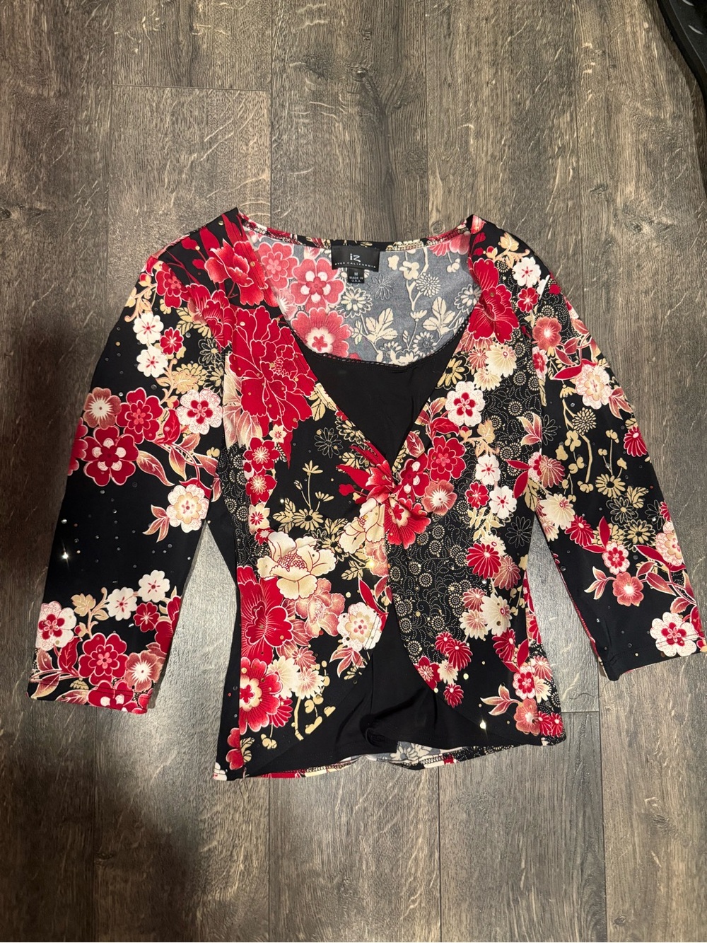 Byer California Black Red & Cream Floral V-Neck Women's Blouse